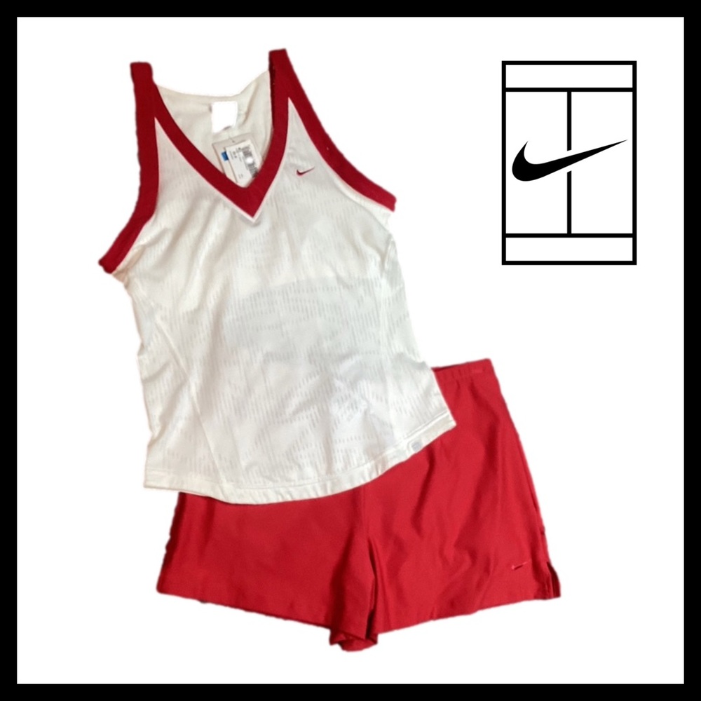 NIKE Women's Red & White Skort & Tank Set